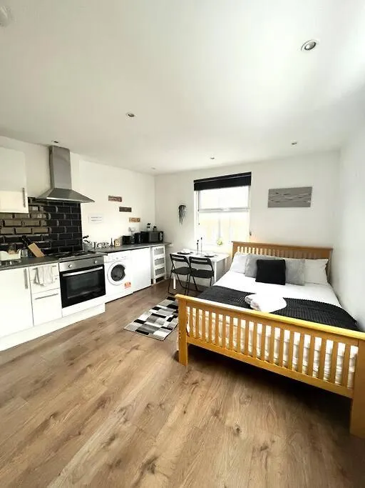 Very Nice Studio Flat In A Great Location London United Kingdom